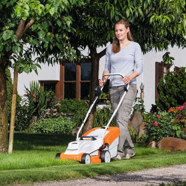 Газонокосарка акумуляторна STIHL RMA 235 (63110111416)