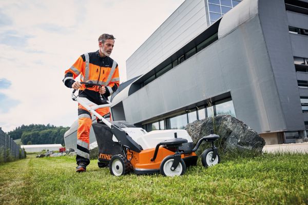 Газонокосарка акумуляторна STIHL RMA 765 V (63920111400)