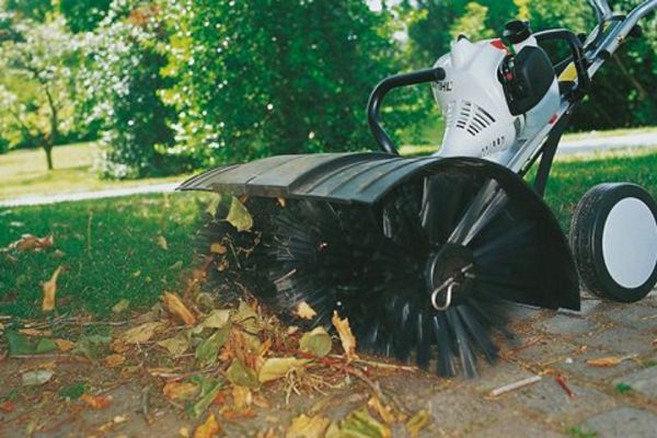 Насадка-підмітальна щітка STIHL KВ-МM (46017404602)