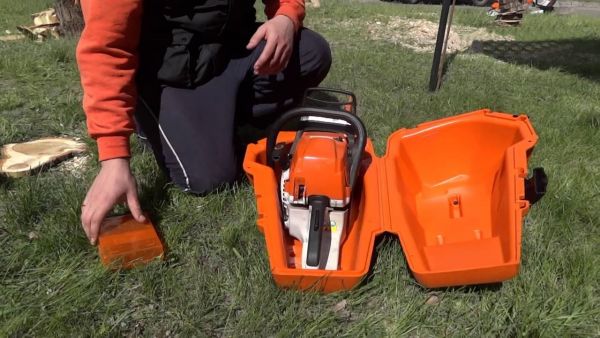 Пластиковий футляр для бензопил STIHL, 40 см (00009004008)