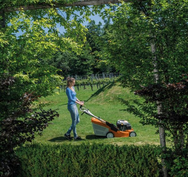 Газонокосарка бензинова STIHL RM 650 T (63640113441)