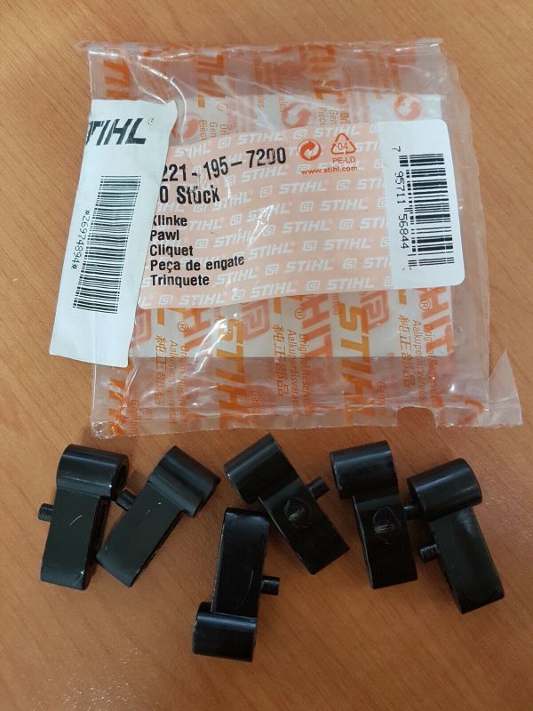 Защіпка STIHL 42211957200