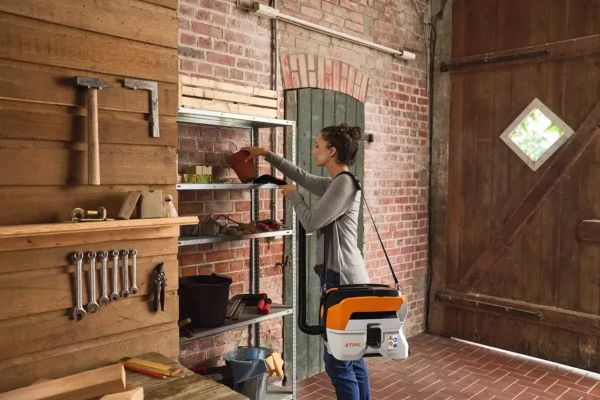 Акумуляторний пилосос STIHL SEA 50 L (SA080117301)